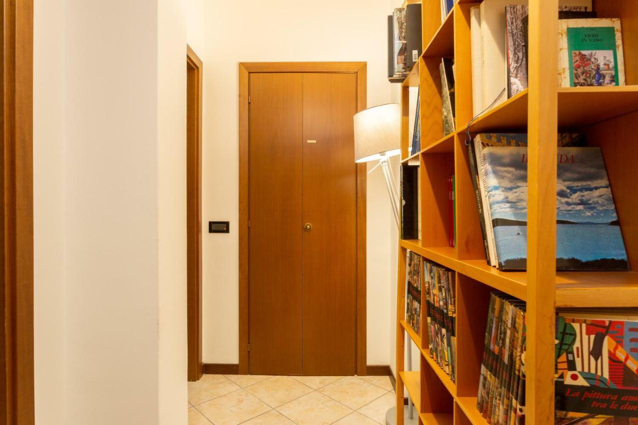 The Best Rent - Cozy Studio Apartment In Milan Downtown Milão Exterior foto