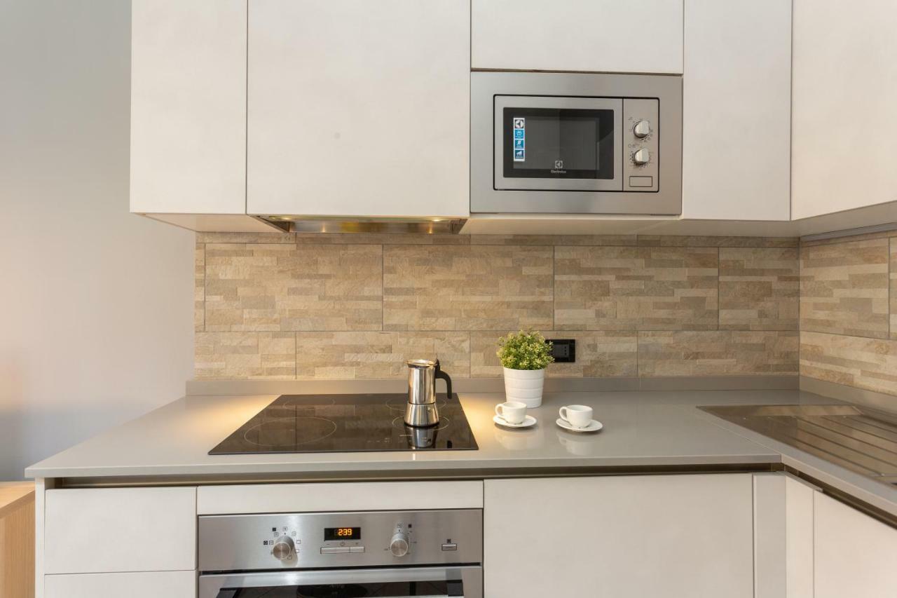 The Best Rent - Cozy Studio Apartment In Milan Downtown Milão Exterior foto