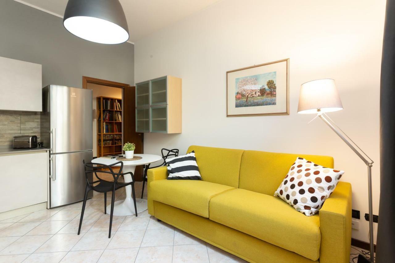 The Best Rent - Cozy Studio Apartment In Milan Downtown Milão Exterior foto